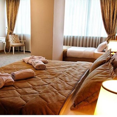 Mana Airport Hotel Arnavutkoy Exterior photo